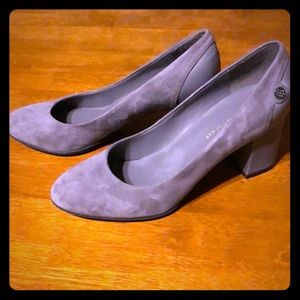 Tommy Hilfiger Suede Pumps